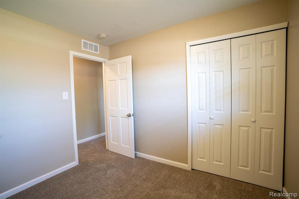 18580 Marsha Street, Riverview, MI 48193 — Photo 16