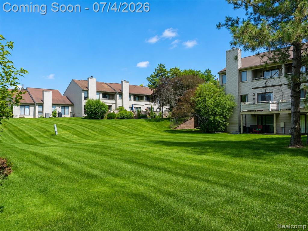 754 Ashley Circle, Rochester Hills, MI 48307 — Photo 34
