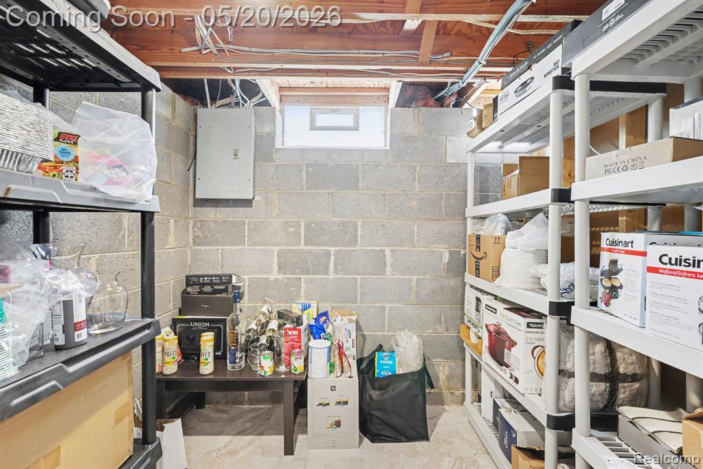 614 Gardenia Avenue, Royal Oak, MI 48067 — Photo 24