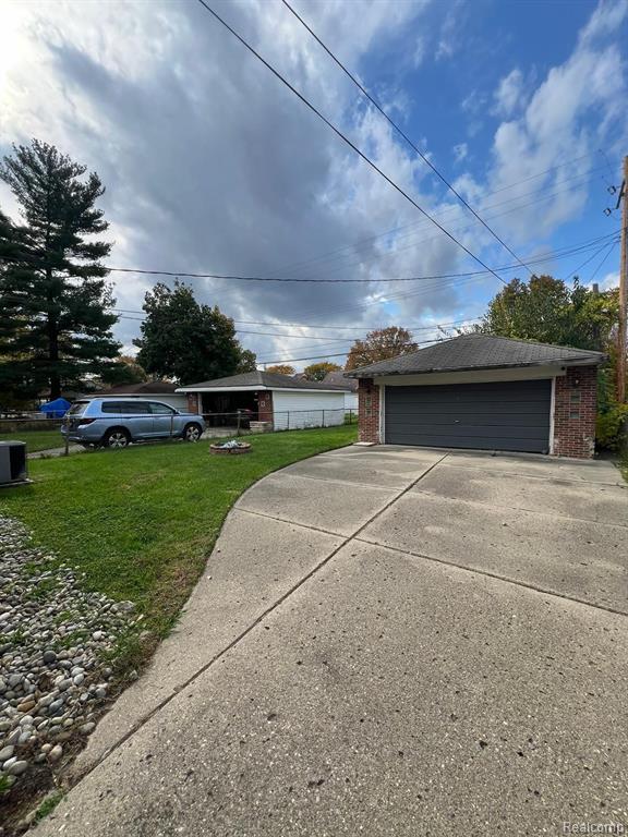 8427 VIRGIL Street, Dearborn Heights, MI 48127 — Photo 3