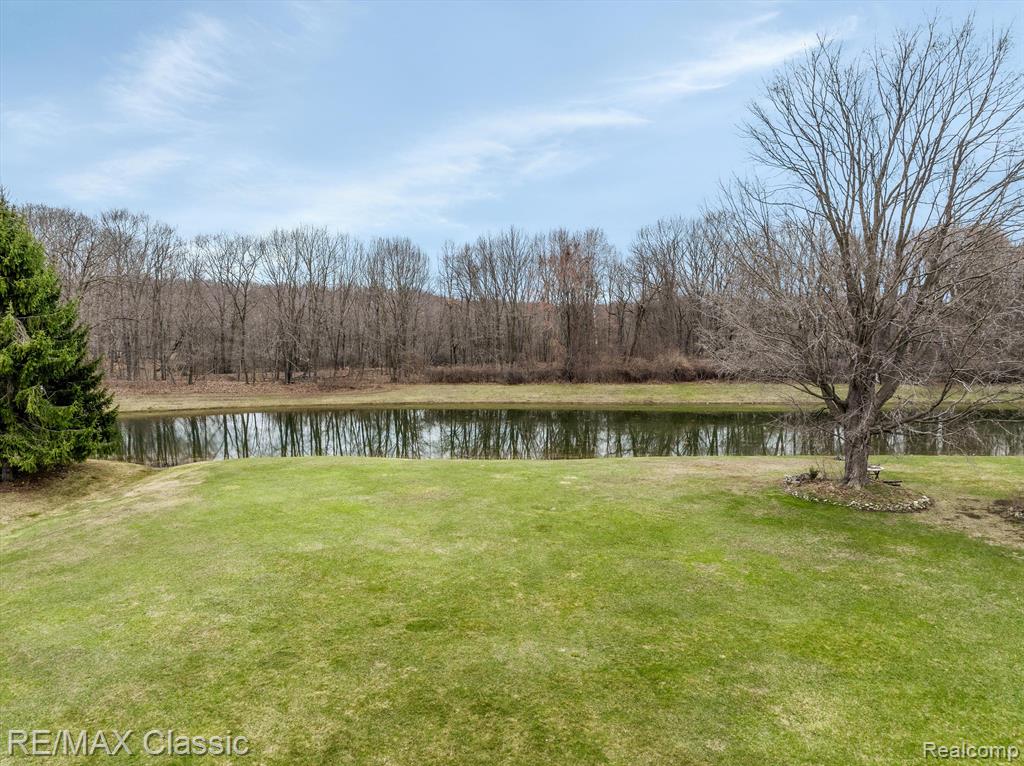 5850 MEADOWS Drive, Clarkston, MI 48348 — Photo 28