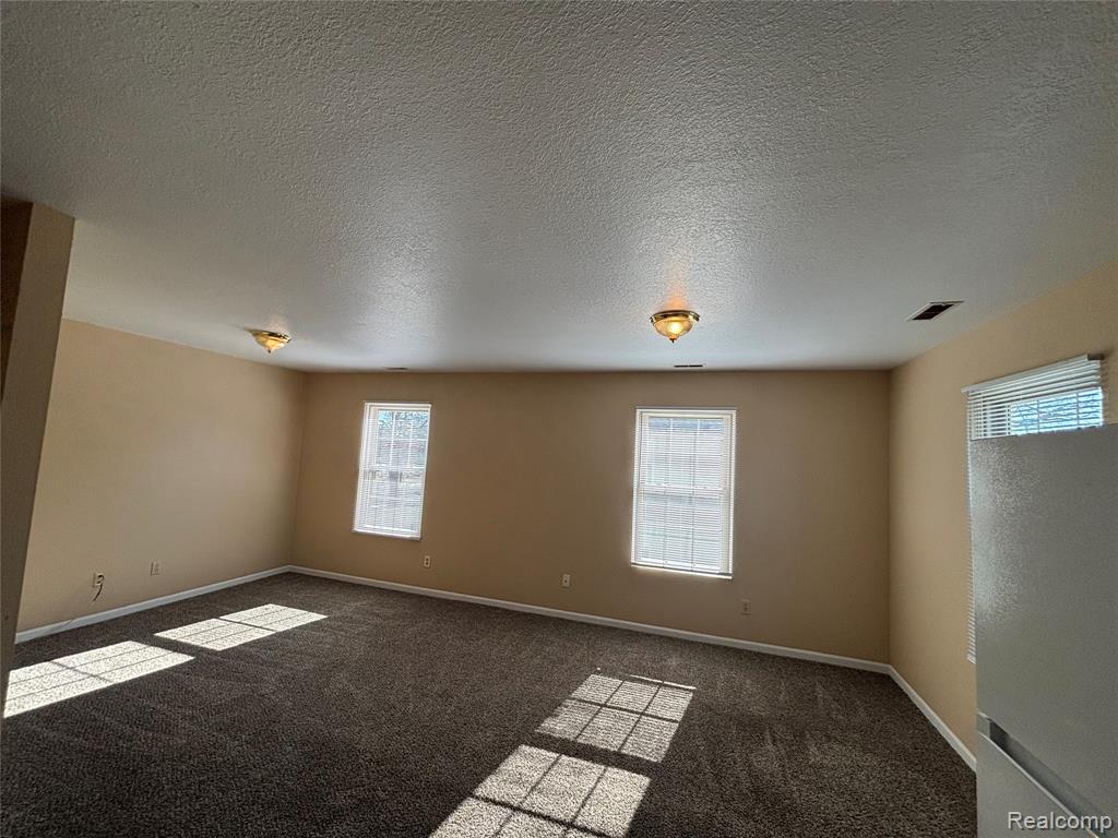 914 E Front Street, Monroe, MI 48161 — Photo 2