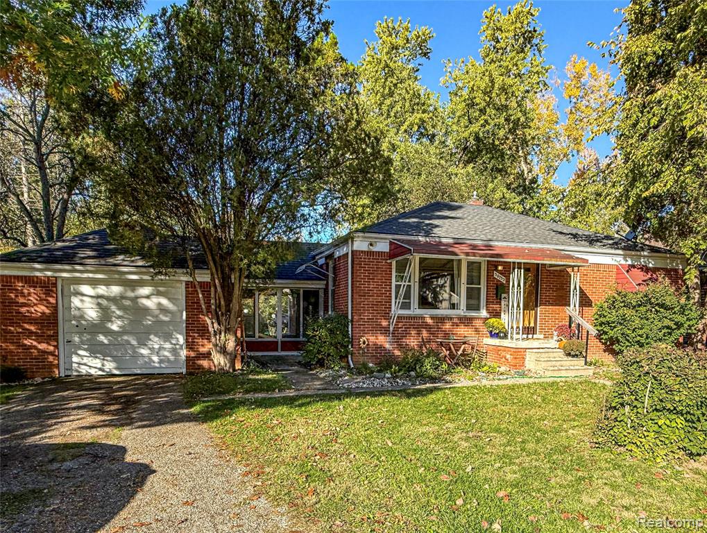 30753 Everett Street, Southfield, MI 48076