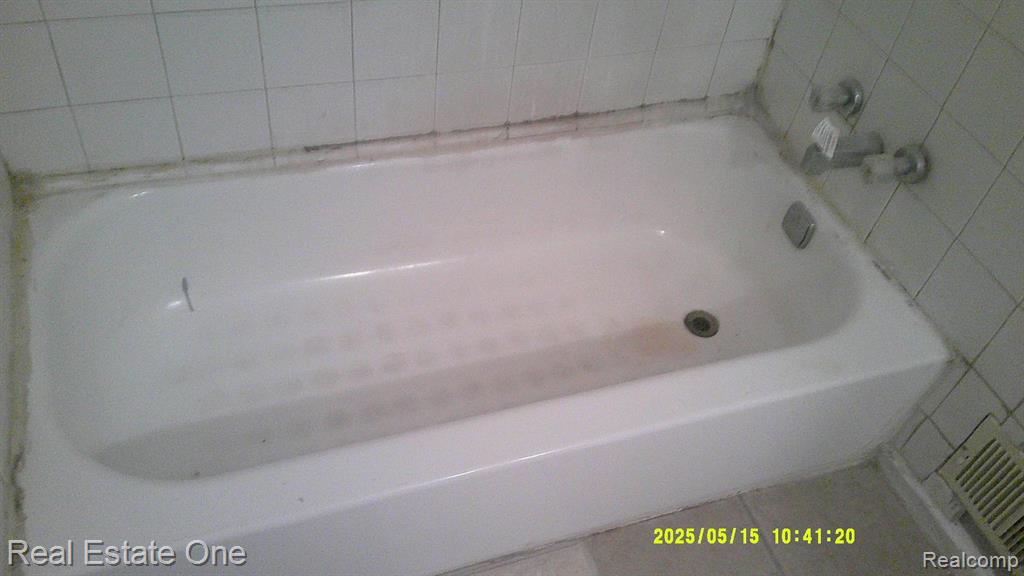 5894 JACKSON Street, Taylor, MI 48180 — Photo 12