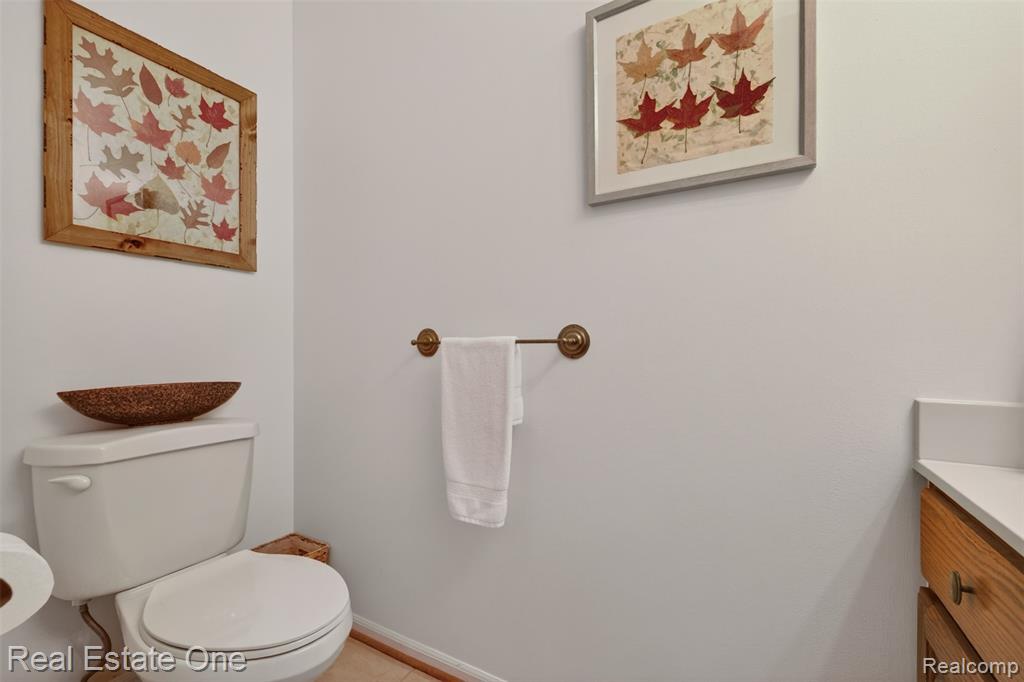 6586 Scenic Pines Court, 43, Clarkston, MI — Photo 8