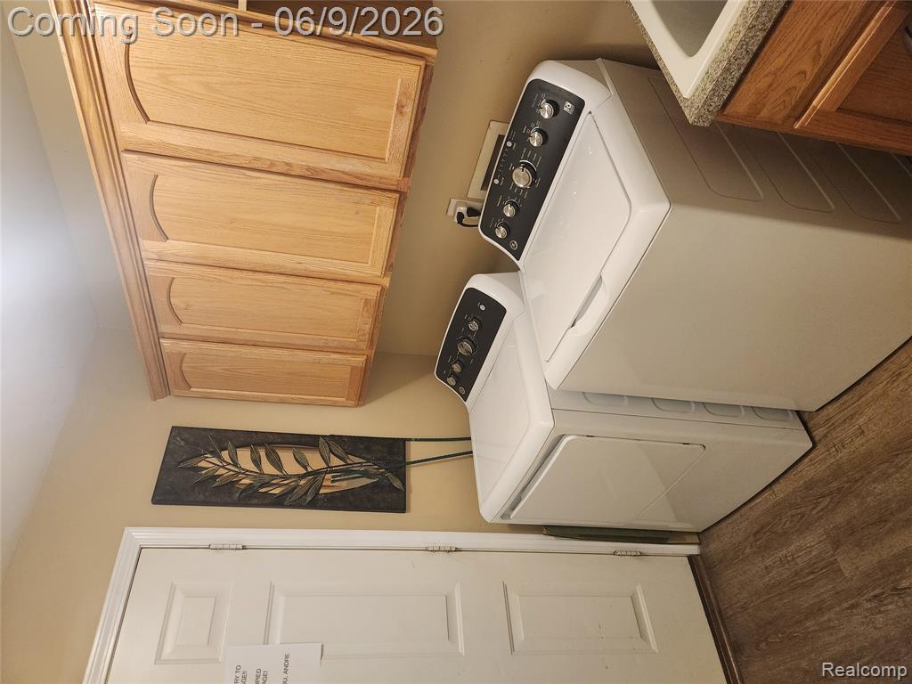 7155 Belle Pointe Drive, Belleville, MI 48111 — Photo 17