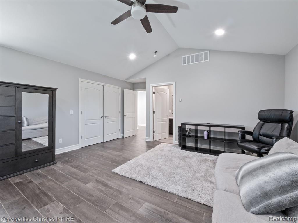 920 SOUTHDOWN Road, Bloomfield Hills, MI 48304 — Photo 45