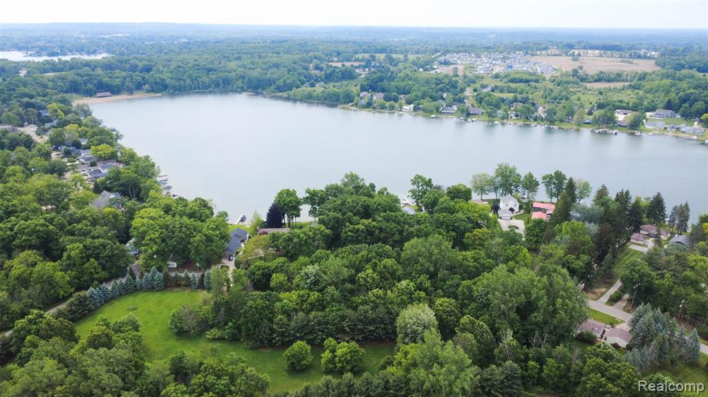 6081 Byram Lake Drive, Linden, MI 48451 — Photo 70