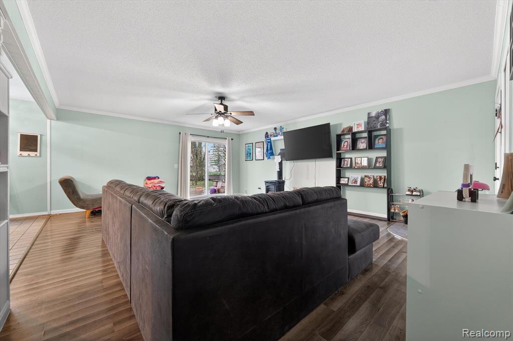 433 Walnut Drive, East China, MI — Photo 8