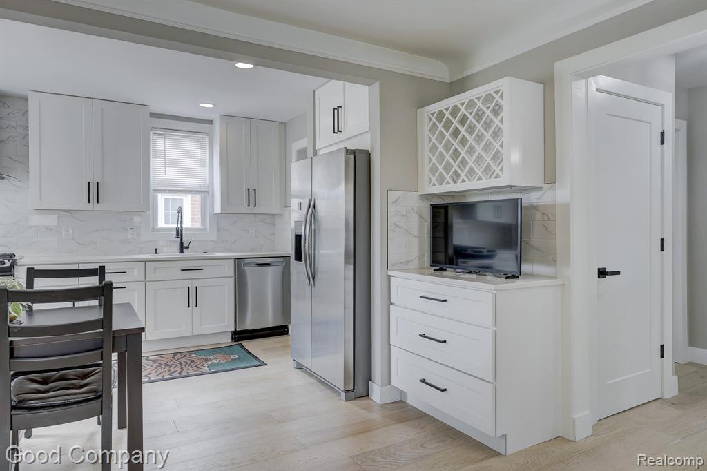 3269 Royal Avenue, Berkley, MI 48072 — Photo 9