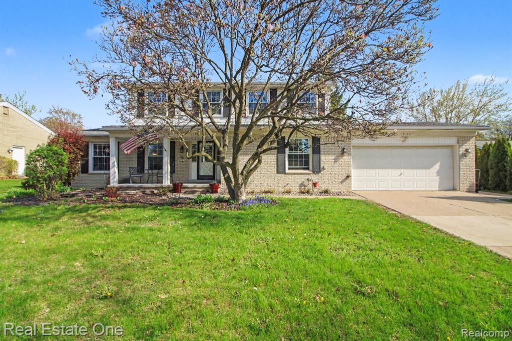 1934 Pelican Court, Troy, MI 48084 — front exterior