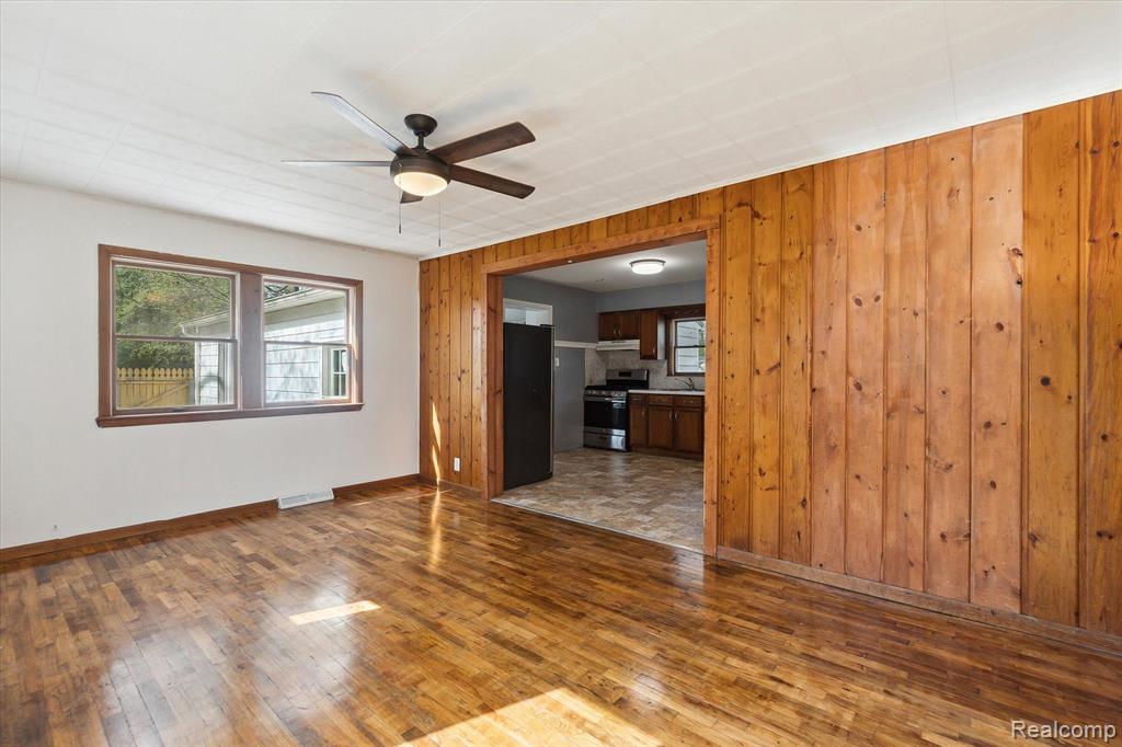 5407 Country Lane, Flint, MI 48506 — Photo 5