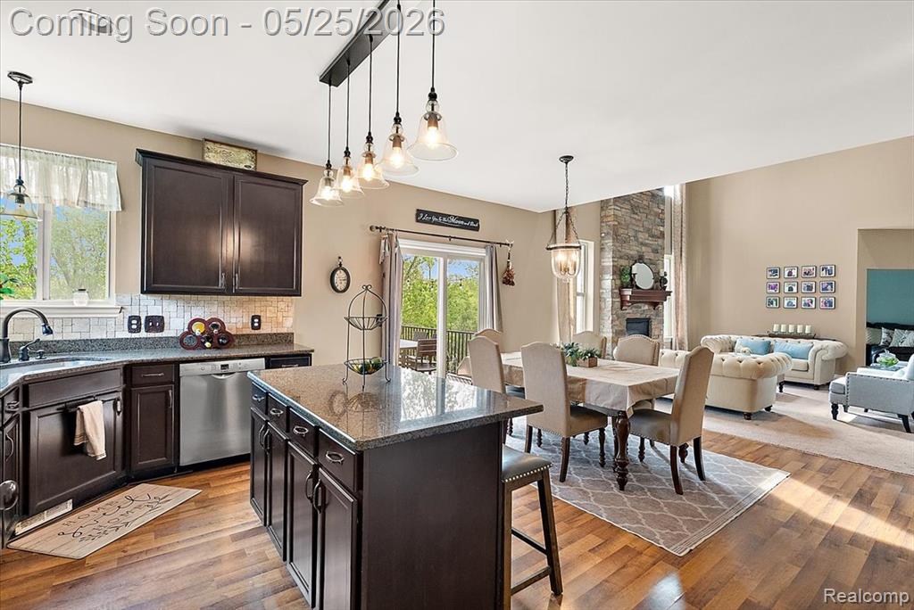 695 Dennison Court, Oakland, MI — Photo 18