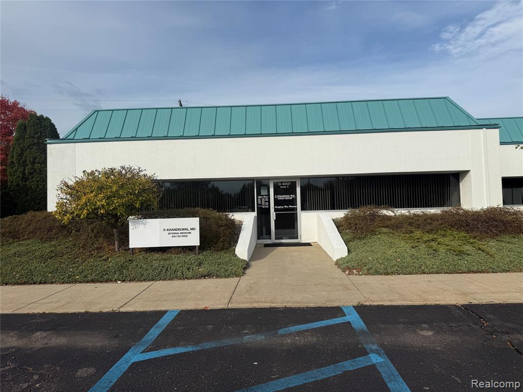 4007 W Court Street, Suite # 3, Flint, MI 48532 — Photo 2