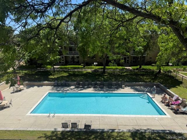 4917 Crooks Road, L5, Royal Oak, MI 48073 — Photo 16