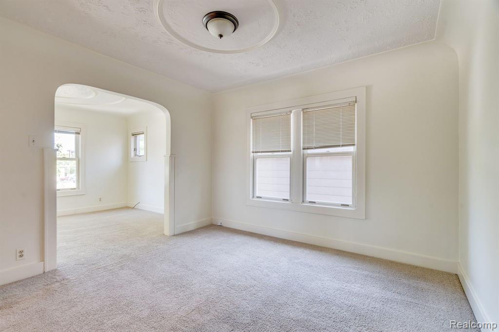 412 E 3RD Street, Royal Oak, MI 48067 — Photo 5