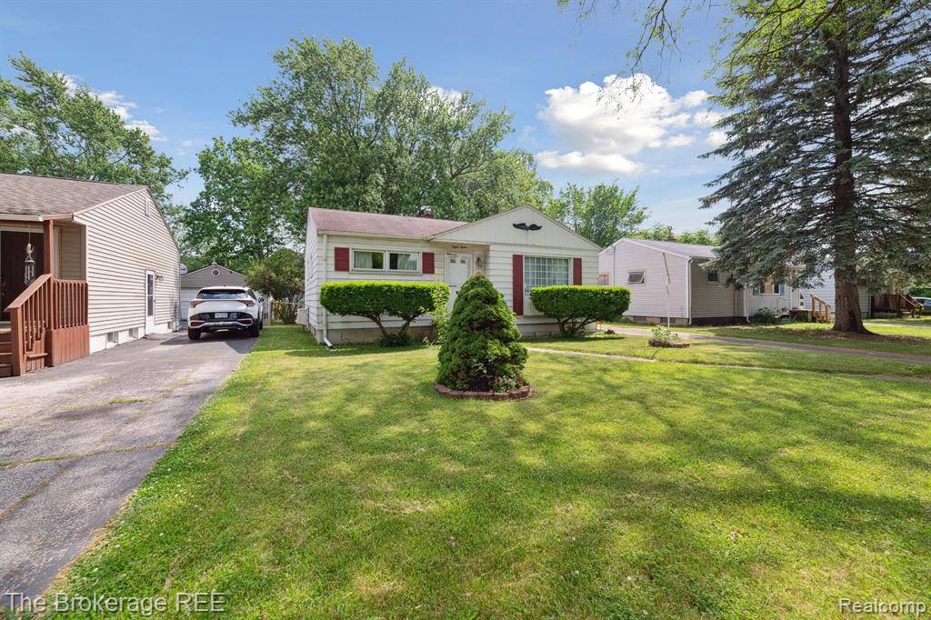 812 E Atherton Road, Flint, MI 48507 — Photo 35