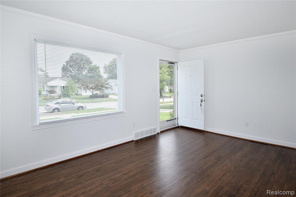 4121 Linwood Avenue, Royal Oak, MI 48073 — Photo 4