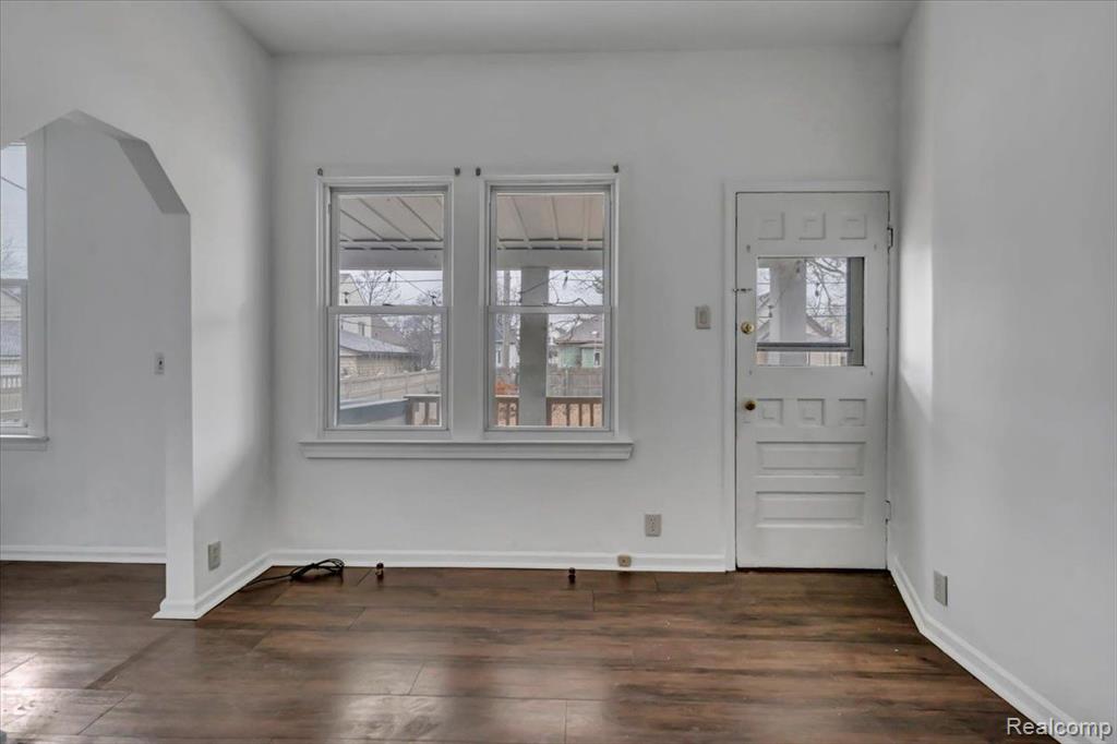 428 VINEWOOD Street, Wyandotte, MI 48192 — Photo 17