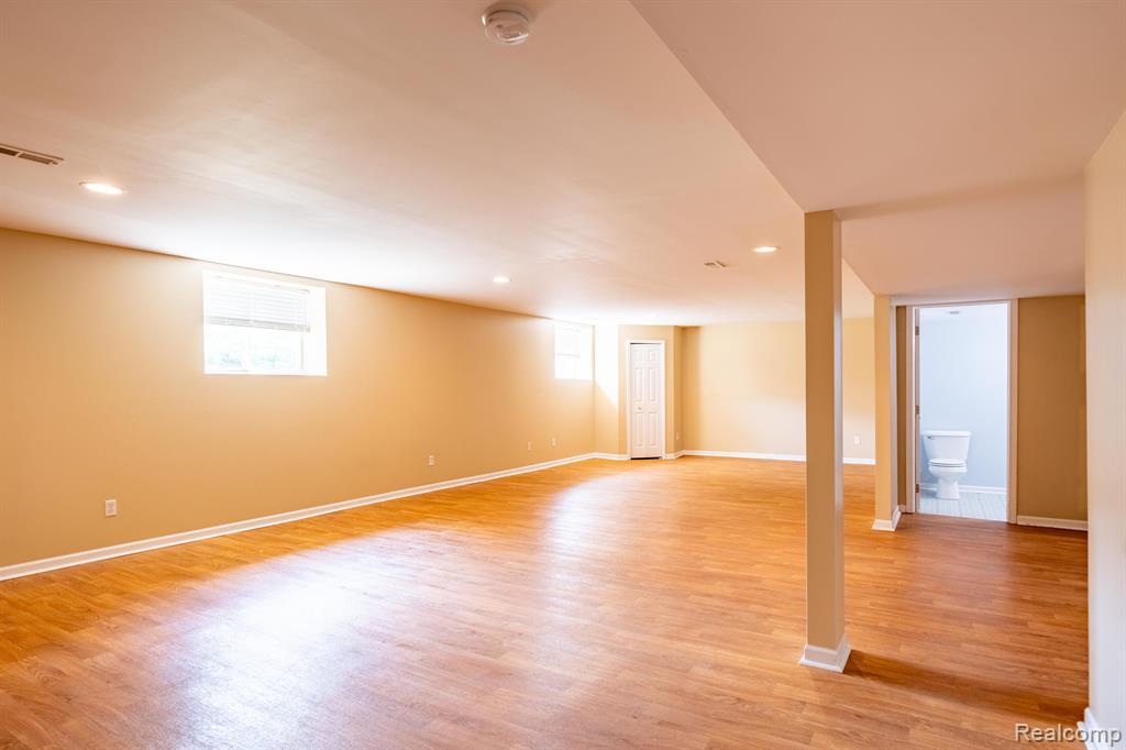 7327 HOMESTEAD Road, Ypsilanti, MI 48197 — Photo 23