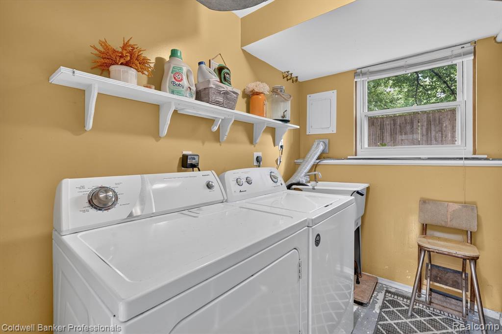 3024 Harold Drive, Columbiaville, MI 48421 — Photo 36
