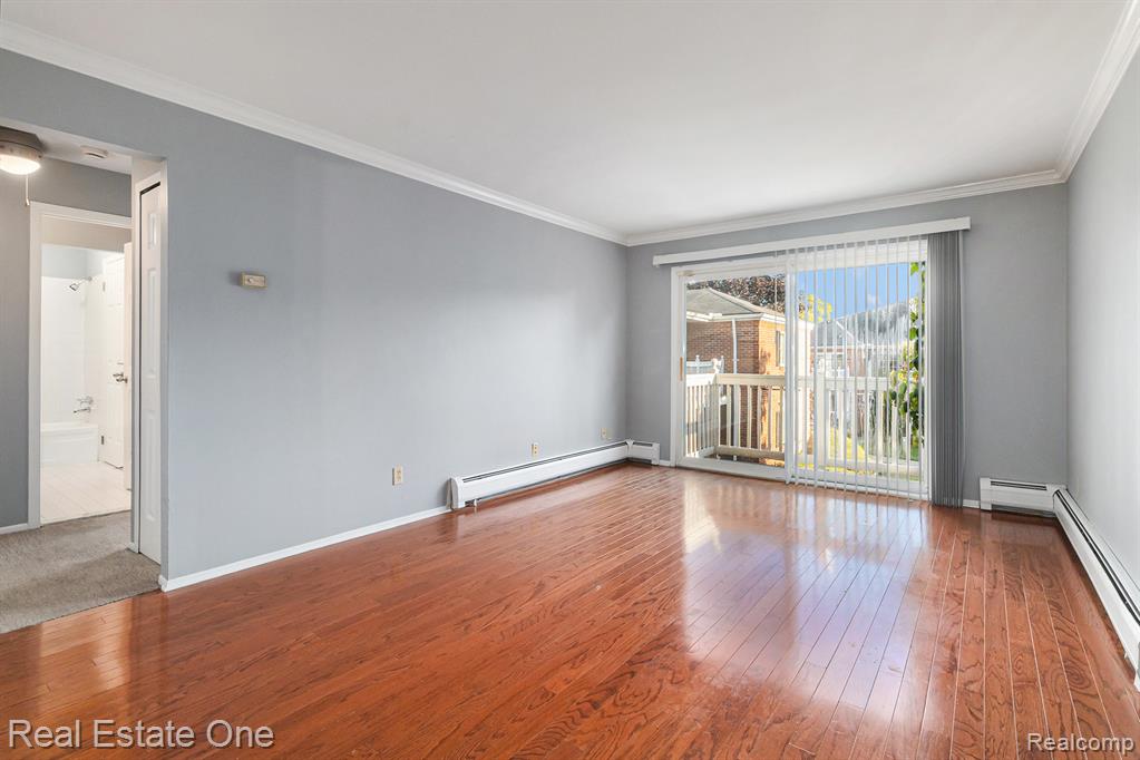 2420 Parmenter Boulevard, Royal Oak, MI, 48073