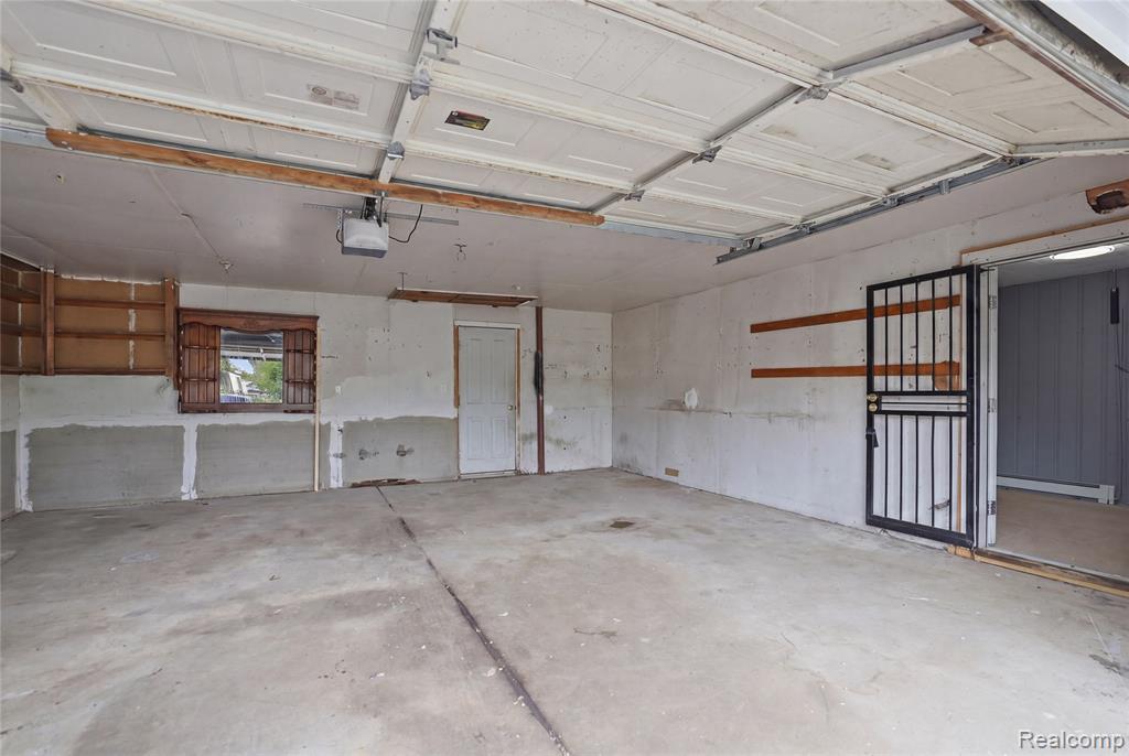 7268 Chalmers Avenue, Warren, MI 48091 — Photo 15