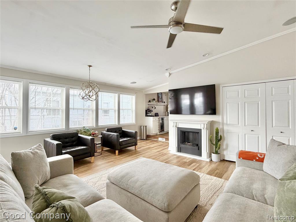626 E Windemere Avenue, Royal Oak, MI 48073 — Photo 20