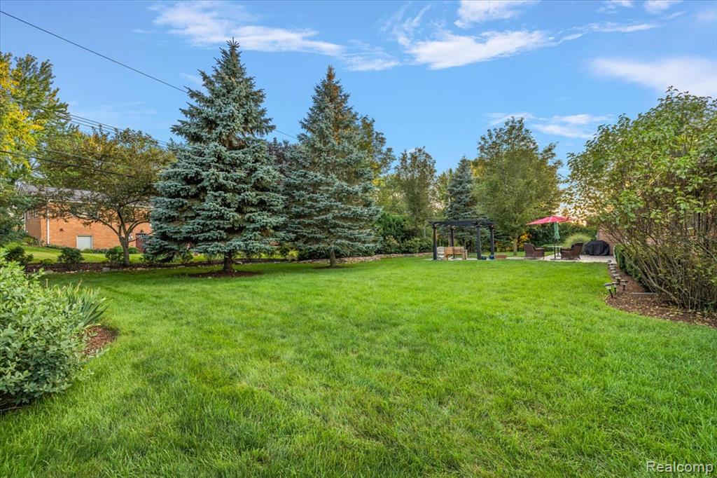 960 N Reading Road, Bloomfield Hills, MI 48304 — Photo 40