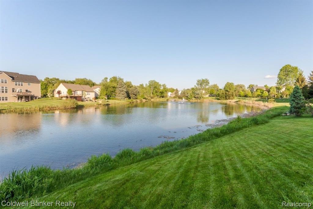 8492 Parkridge Drive, Dexter, MI 48130 — Photo 46