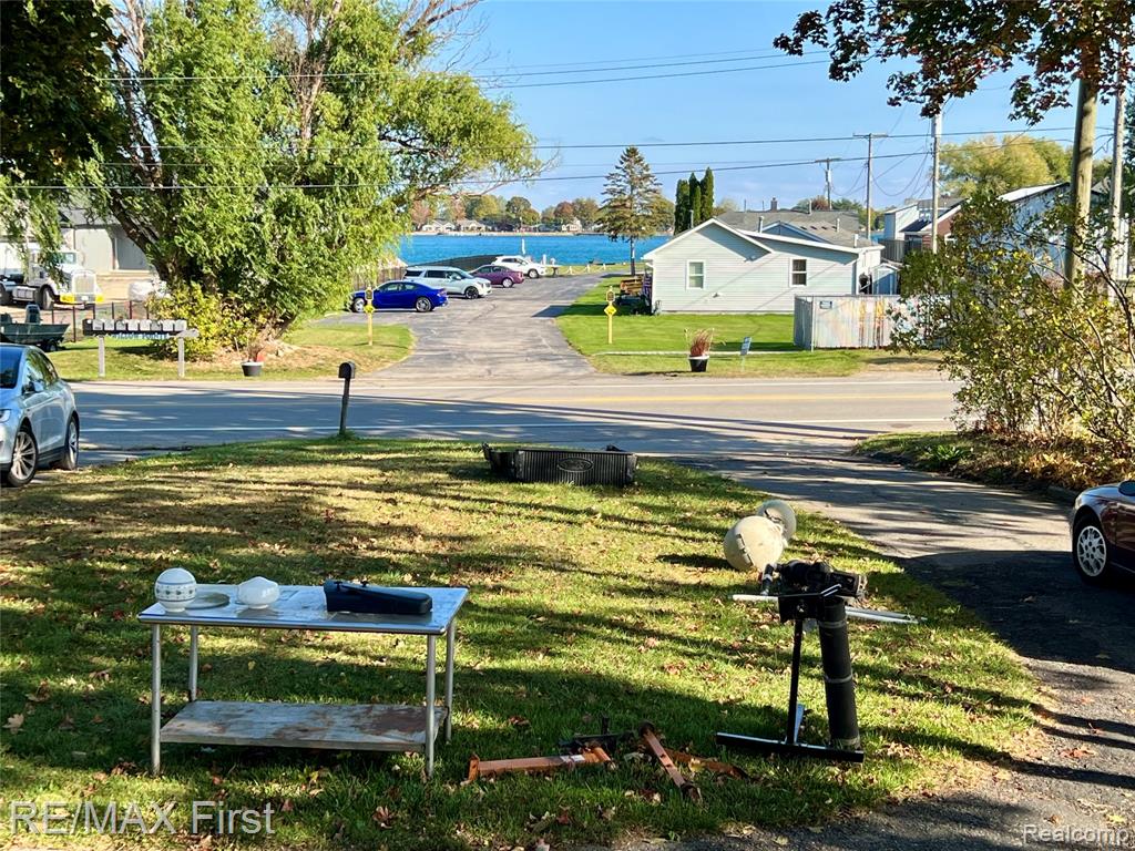 9280 RIVER Road, Clay, MI, 48001