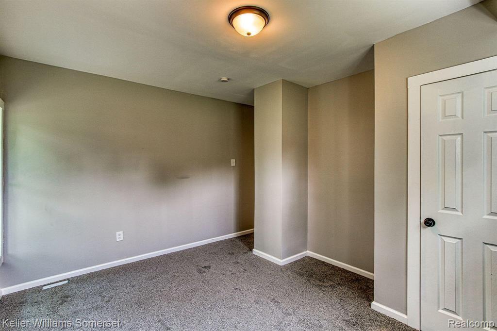 5519 EASTLAWN Street, Detroit, MI 48213 — Photo 29