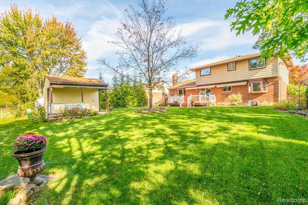 6877 Pittsford Street, Canton, MI 48187 — Photo 16