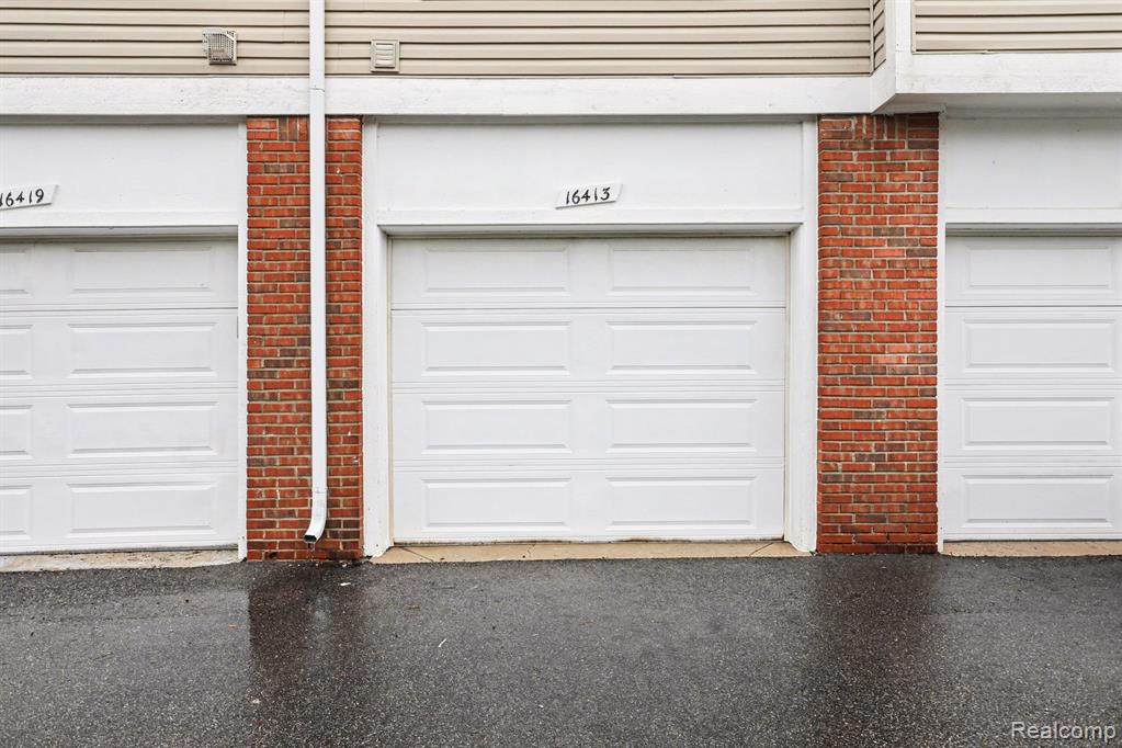 16413 Dominion Drive, Macomb, MI 48044 — Photo 24