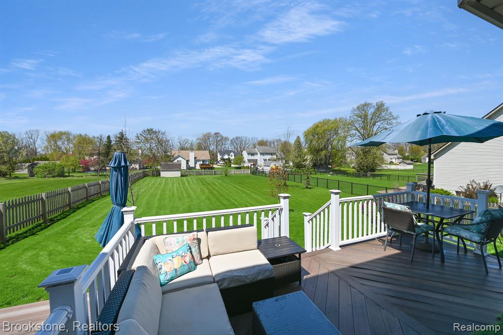 8344 DEER CREEK Court, Grand Blanc, MI 48439 — Photo 29