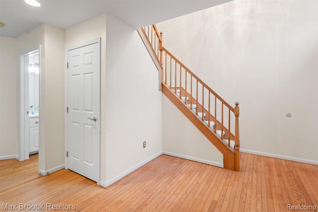55222 BOARDWALK Drive, Shelby Twp, MI 48316 — Photo 3