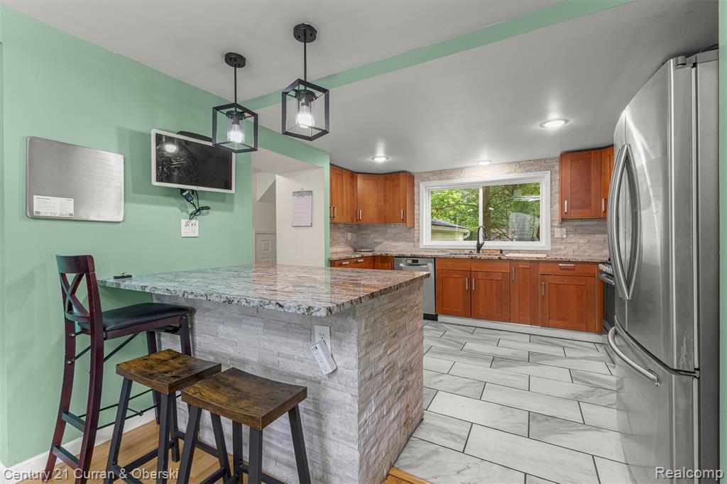18491 Savage Road, Belleville, MI 48111 — Photo 17