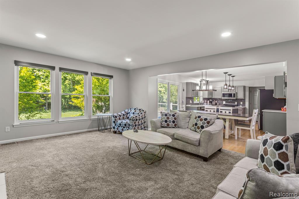 48464 GREENWICH Lane, Canton, MI 48188 — Photo 8