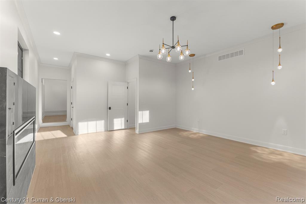 2211 Golfview Drive, Dearborn, MI, 48128