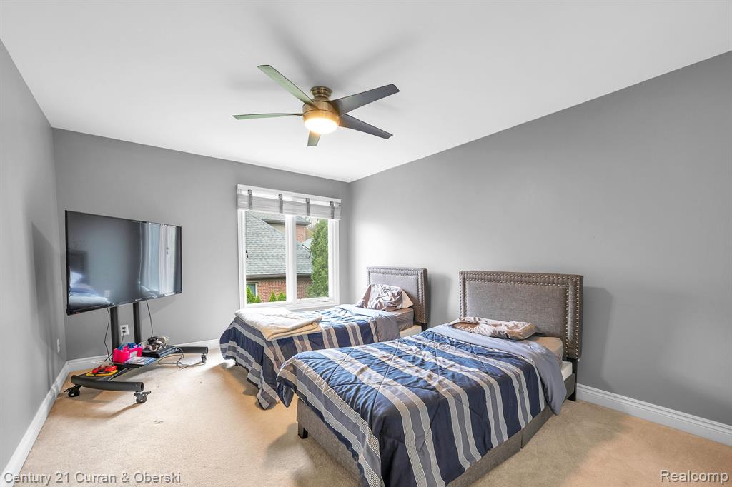 17944 RIDGEVIEW Drive, Northville, MI 48168 — Photo 21
