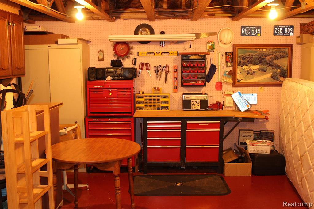 9307 MCAFEE Road, Montrose, MI 48457 — Photo 35