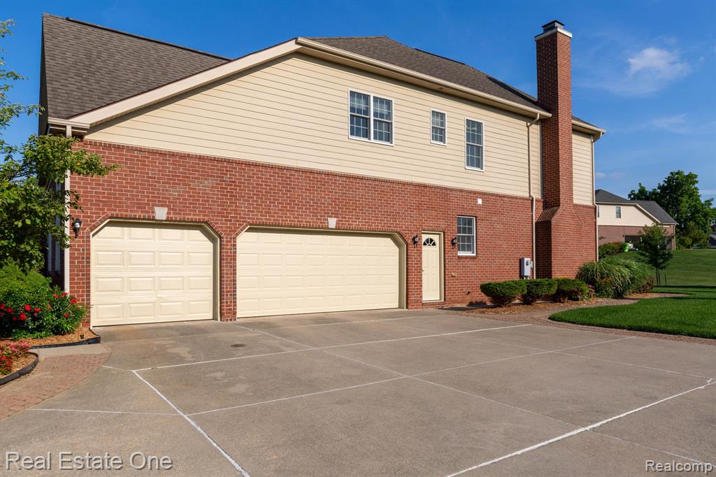 3755 S Century Oak Circle, Oakland, MI — Photo 45