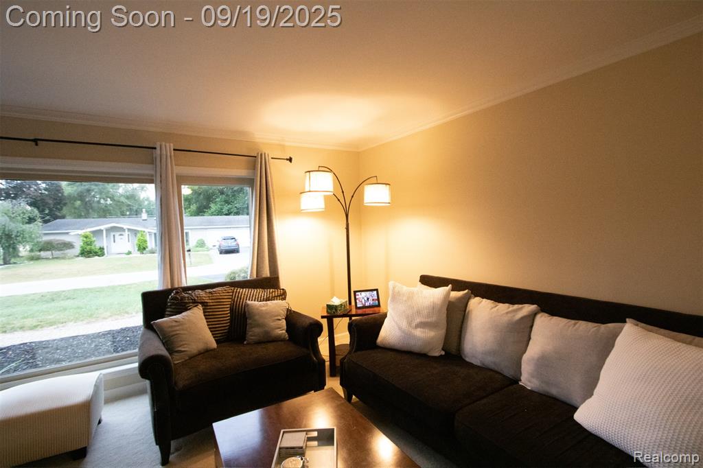 8139 Hedgeway Drive, Shelby Twp, MI 48317 — Photo 12