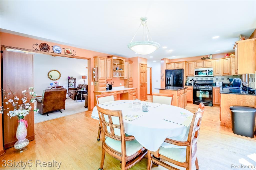 597 Country Meadows Trail, Ortonville, MI 48462 — Photo 14