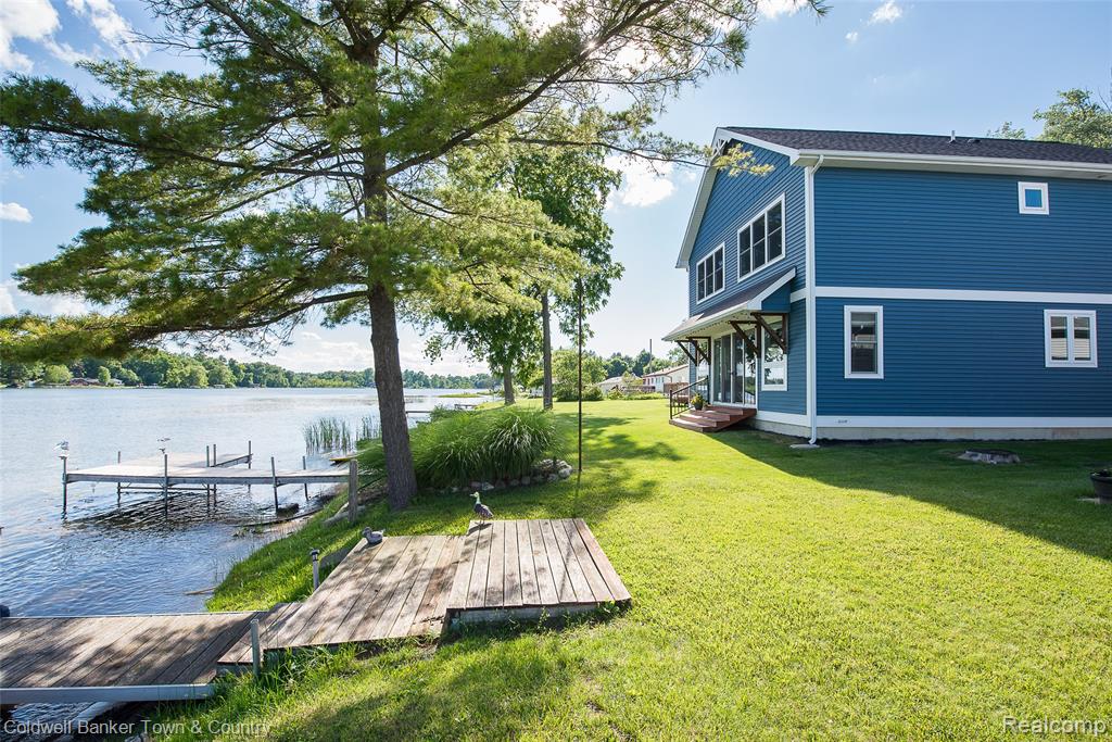 11634 Island Court, Hartland, MI 48353 — Photo 13
