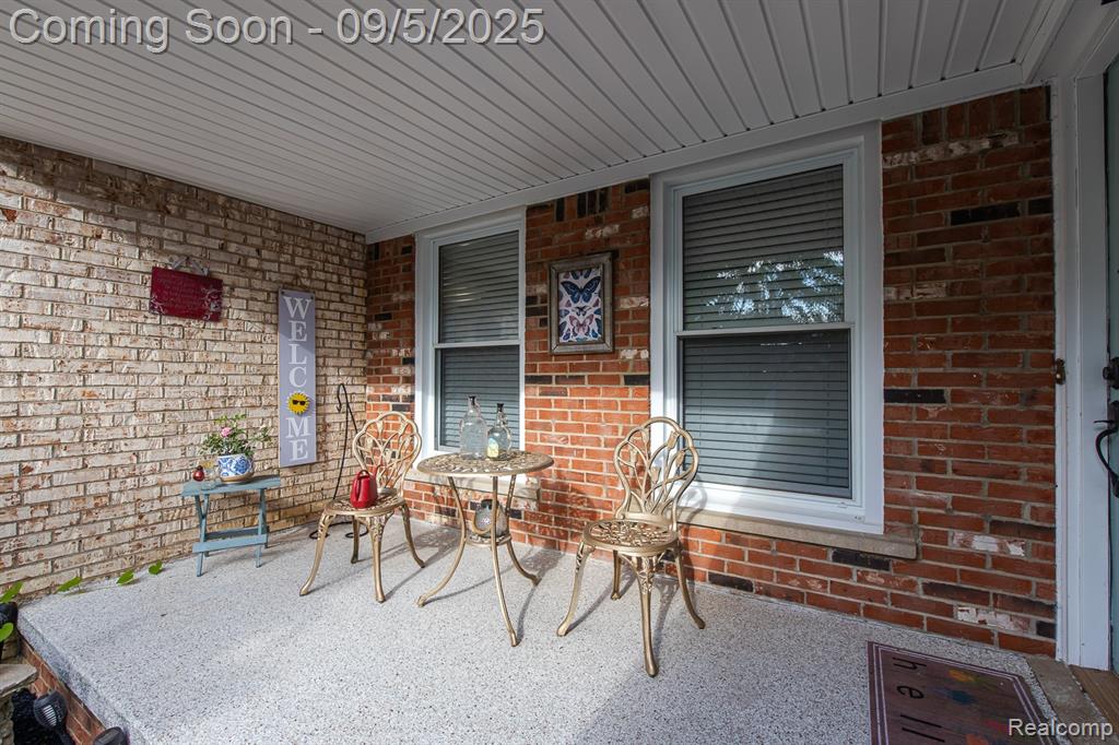 475 Sandehurst Drive, Grand Blanc, MI 48439 — Photo 8