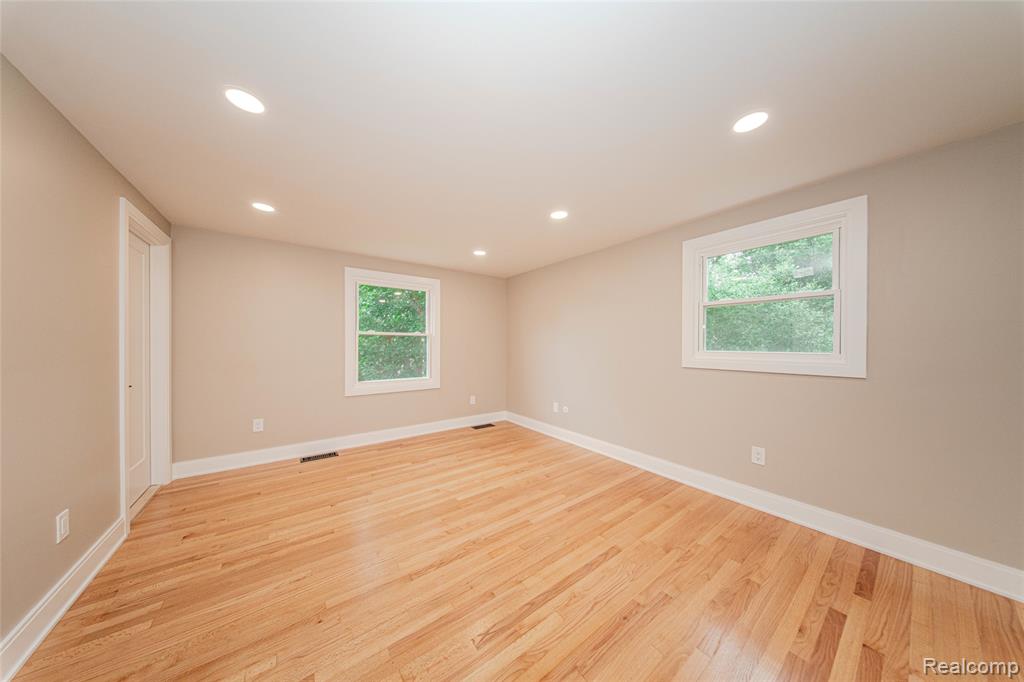 21993 Riverview Drive, Beverly Hills, MI 48025 — Photo 60