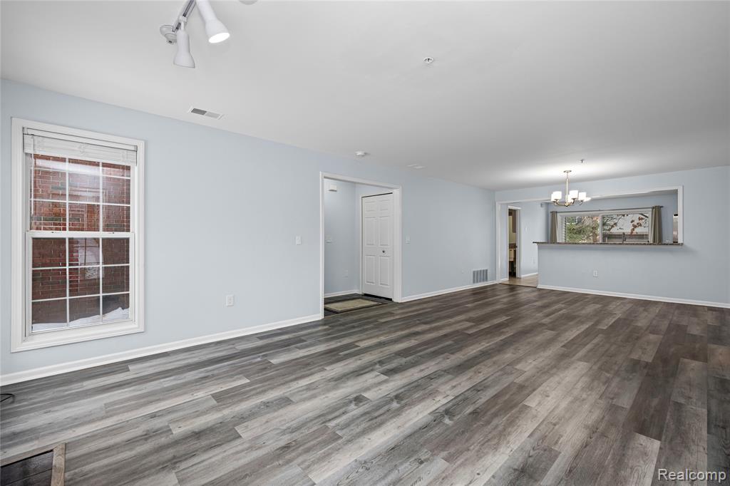 28139 Carlton Way Drive, Novi, MI 48377 — Photo 11