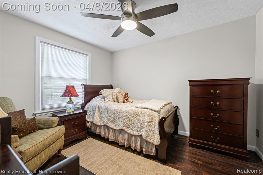 703 1/2 Saint Clair Street, Grosse Pointe, MI 48230 — Photo 10