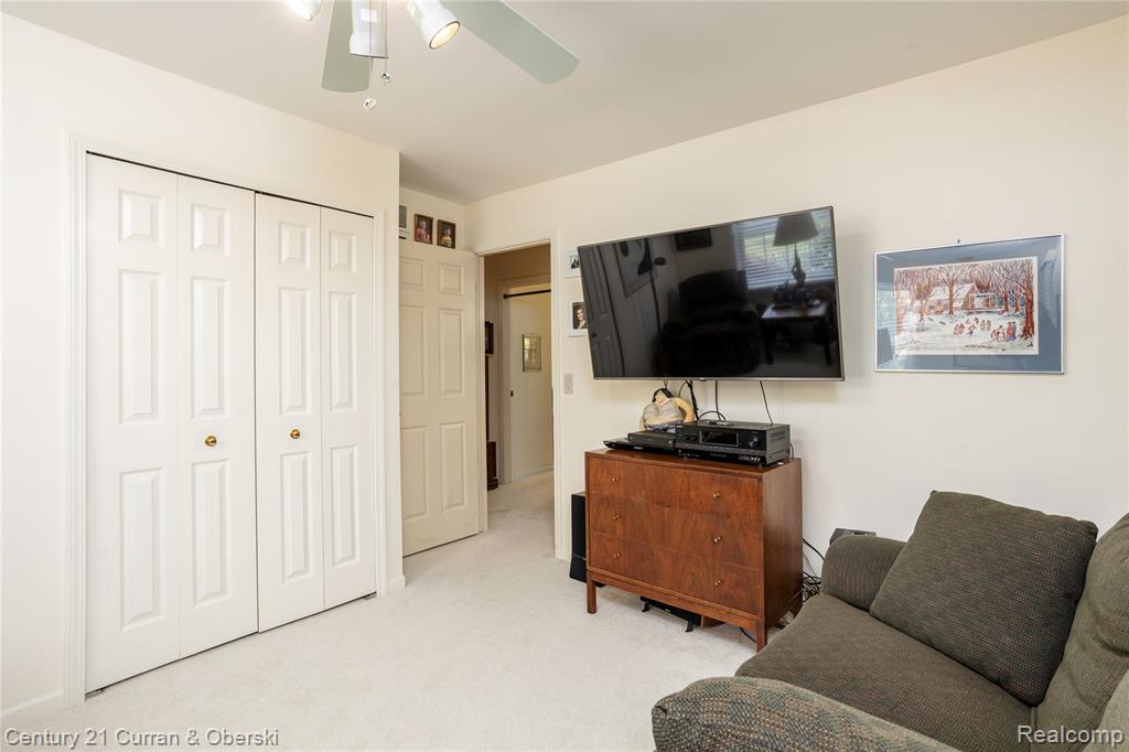 44855 Yorkshire Drive, Novi, MI — Photo 17